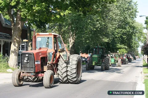 Allis Chalmers 7030