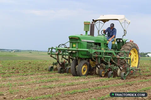 John Deere 4020 - John Deere 4020 image