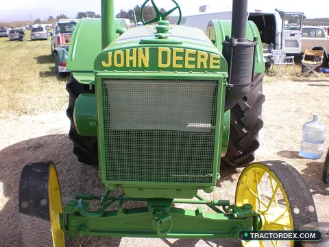 Deere 820 (1956–1958)