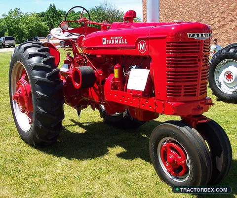 Farmall Super M - Farmall M