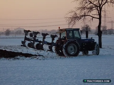 Ford 7810