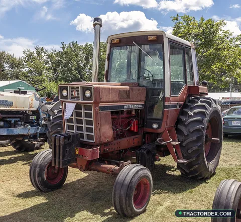 International Harvester 1086 - International 1086 tractor VA1