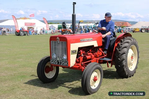 International Harvester 276
