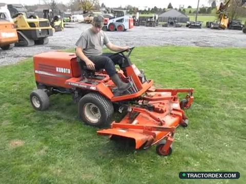Kubota lawn tractors F2000