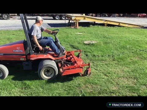 Kubota lawn tractors F2560