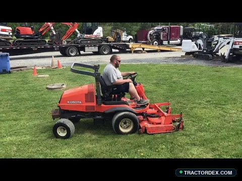 Kubota lawn tractors F2880