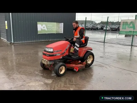Kubota lawn tractors G1700