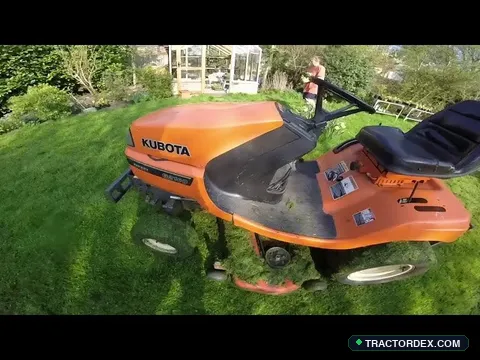Kubota lawn tractors G2160