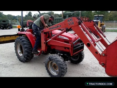 Mahindra 3015