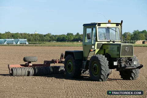 Mercedes-Benz Trac 1000