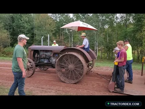 Wisconsin Tractor 20-35